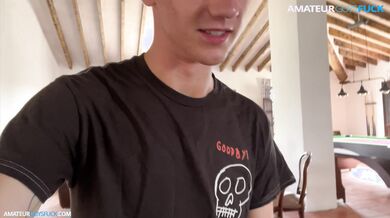 Distracting my gamer friend