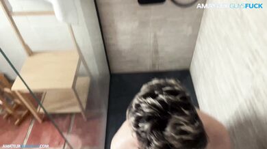 Surprising my bf in the bathroom