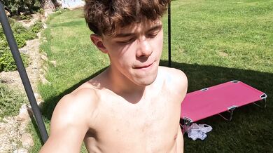 Best way to meet new friends is on your knees!